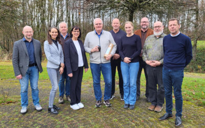 Christian Münch wird mit dem Kronenkreuz in Gold ausgezeichnet